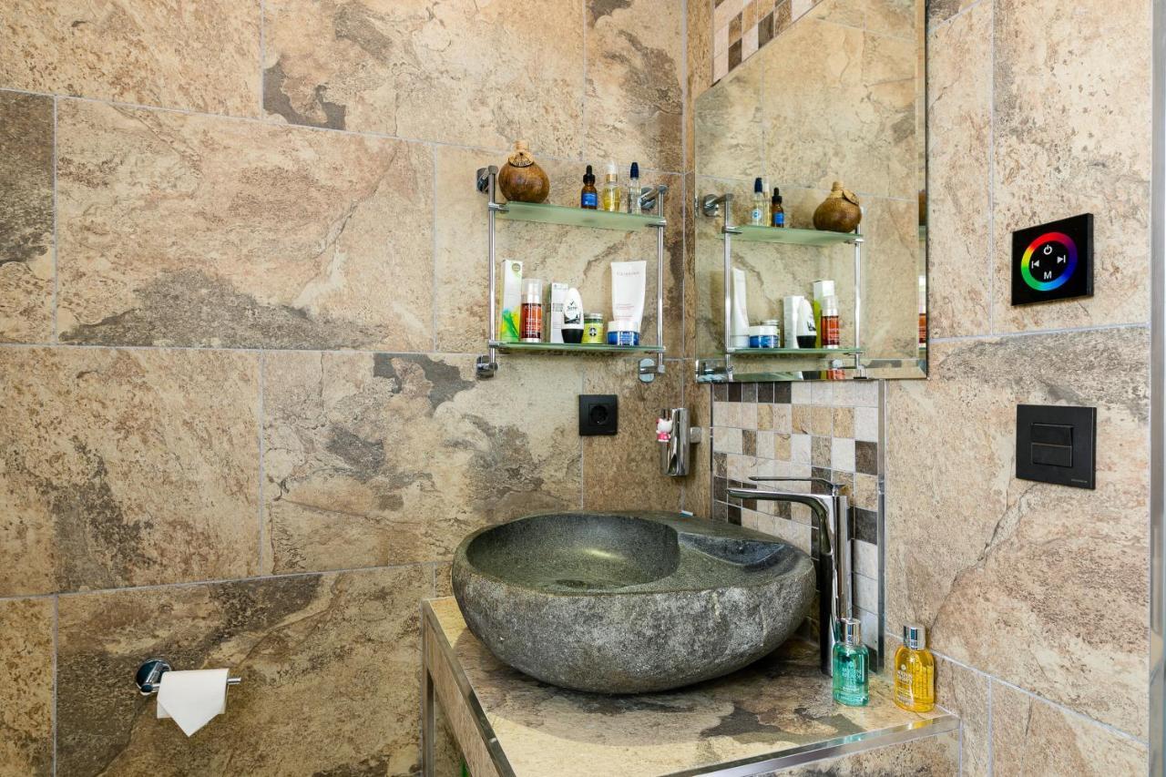 Weforyou 2 Bedrooms Penthouse At Malaga Center Exterior foto